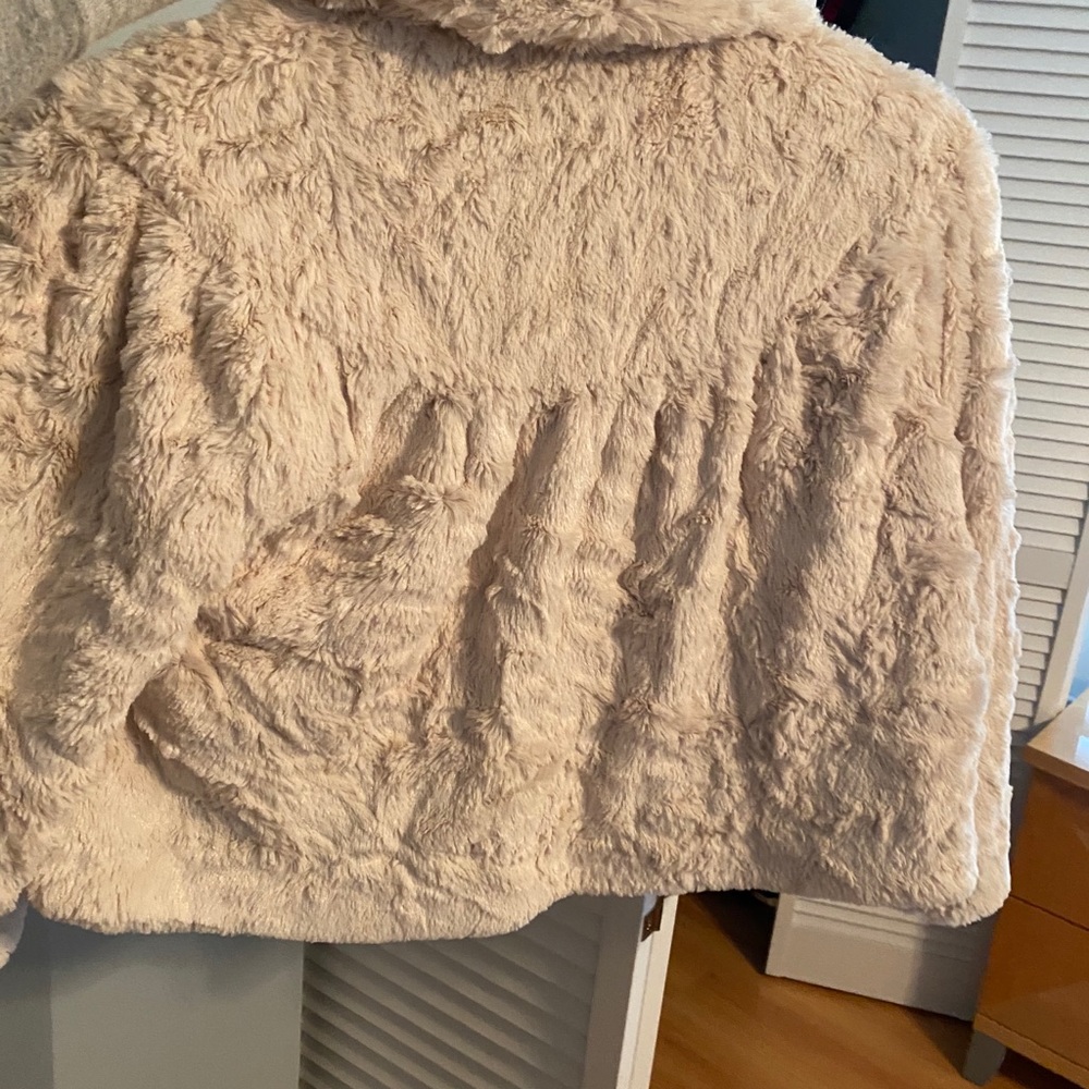 jacket - Picture 2 of 3